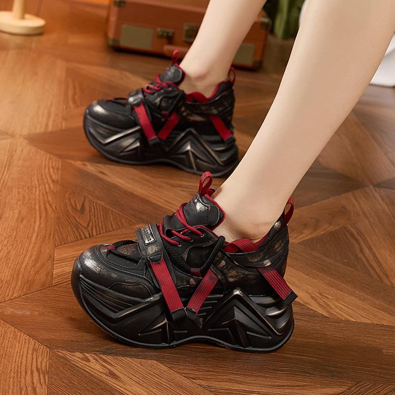 Daddy Shoes Girl 2025 Autumn New Old Retro Casual Sneakers Muffin Platform Versatile Inner Height Increasing Women's Shoes