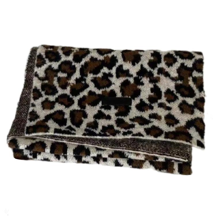 

Everyday Office Scarve Outdoor Activity Neckerchief Simple Street Scarf for Fall and Winter Outfits бежевий