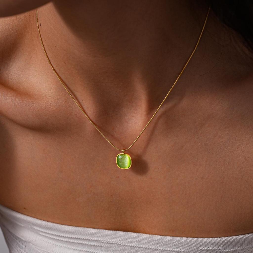 Stainless Steel Diamond-Inlaid Square Glass Pendant Clavicle Necklace - Minimalist Luxury for Women