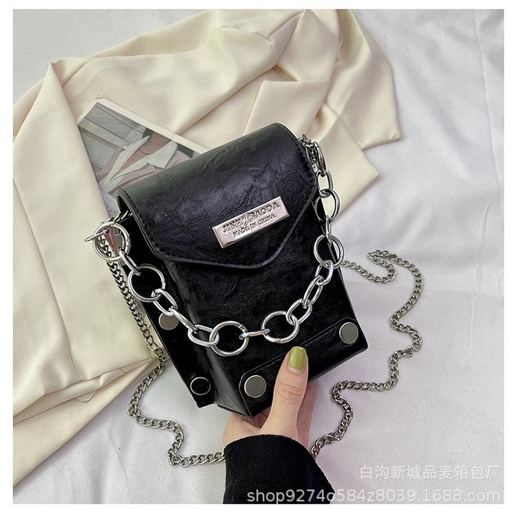 

Summer niche design bag women s new 2025 popular chain bag fashion messenger bag mobile phone small square bag чорний