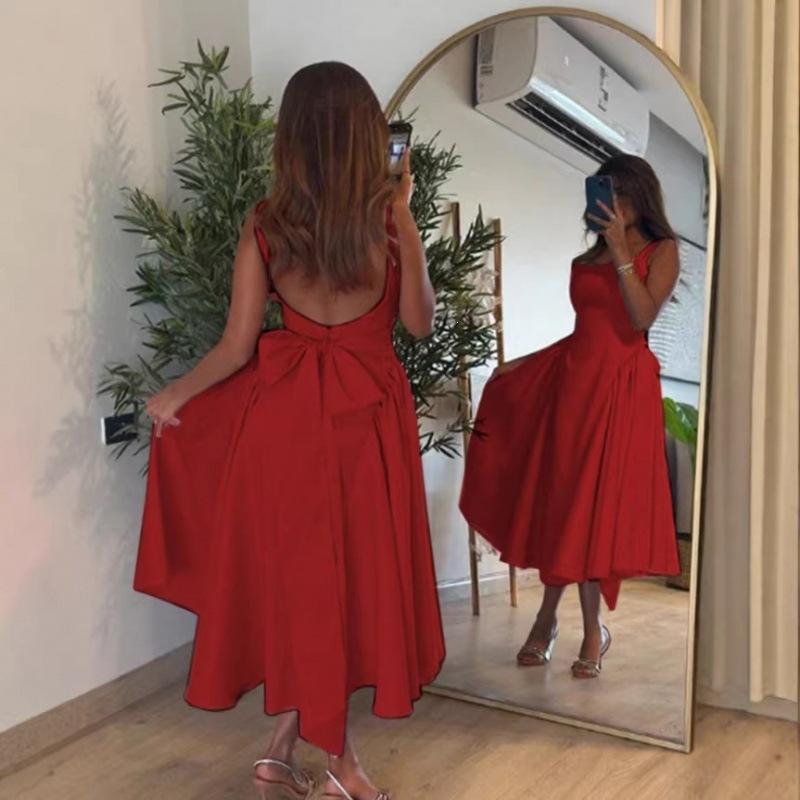

Design-inspired Summer Women s Dress with Sexy Strappy Backless Tie-up and Bow Detailing S красный