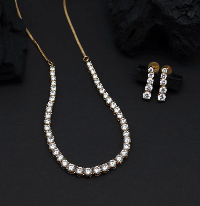 Zestaw damskich naszyjników z diamentami amerykańskimi