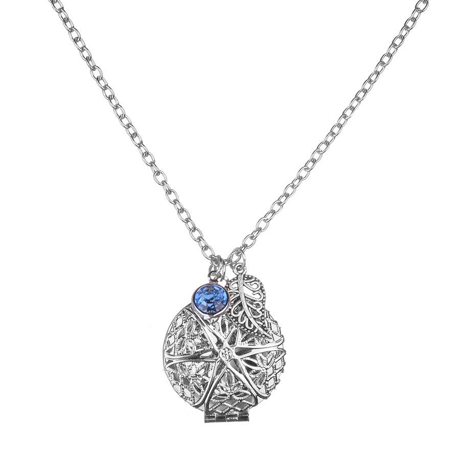 Stylish Hollow Leaf Aromatherapy Necklace - European  American Fashion