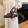 Personalized and creative bag 2025 new European and American fashion funny crocodile shape bag women's retro portable messenger bag