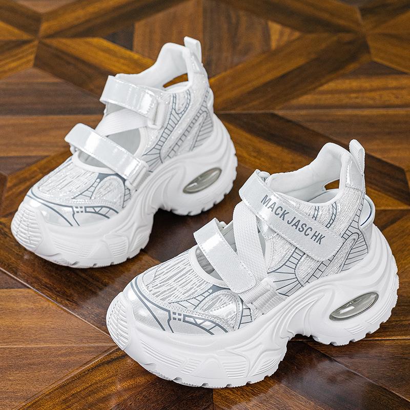 

Босоножки Baotou женские новые летние перфорированные дышащие спортивные и повседневные папины кроссовки на толстой подошве с внутренней платформой, увеличивающей рост, женская обувь 34 белый