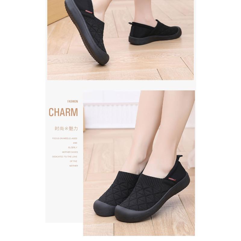 New Women's Single Shoes, Spring Non-slip Soft Soles, One-foot Slip-on Shoes, Flat Soles, Lightweight Slip-ons, Casual Breathable Women's Shoes