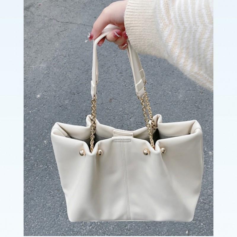 Niche Design Large Capacity Matcha Green Tote Bag Women's Fashionable One-shoulder Underarm All-match Chain