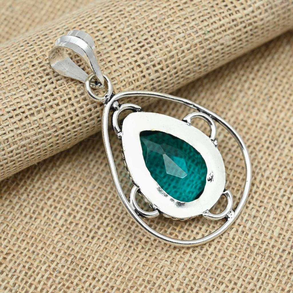 Acquista Ciondolo di gioielli in argento sterling 925 fatto a mano con tormalina indicolite per il Ringraziamento in Italia a partire da 11 Acquista Ciondolo di gioielli in argento sterling 925 fatto a mano con tormalina indicolite per il Ringraziamento in Italia a partire da 11
