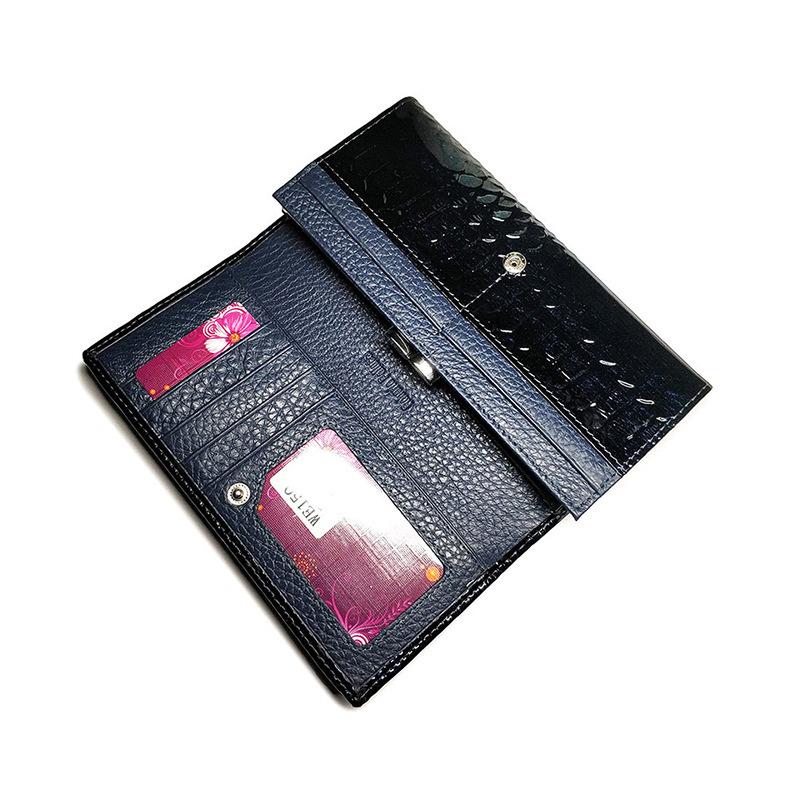 Women's Crocodile Pattern Genuine Leather Wallet: Patent Design, Multi-Card Slots, Large Capacity Coin Purse with Snap Button.