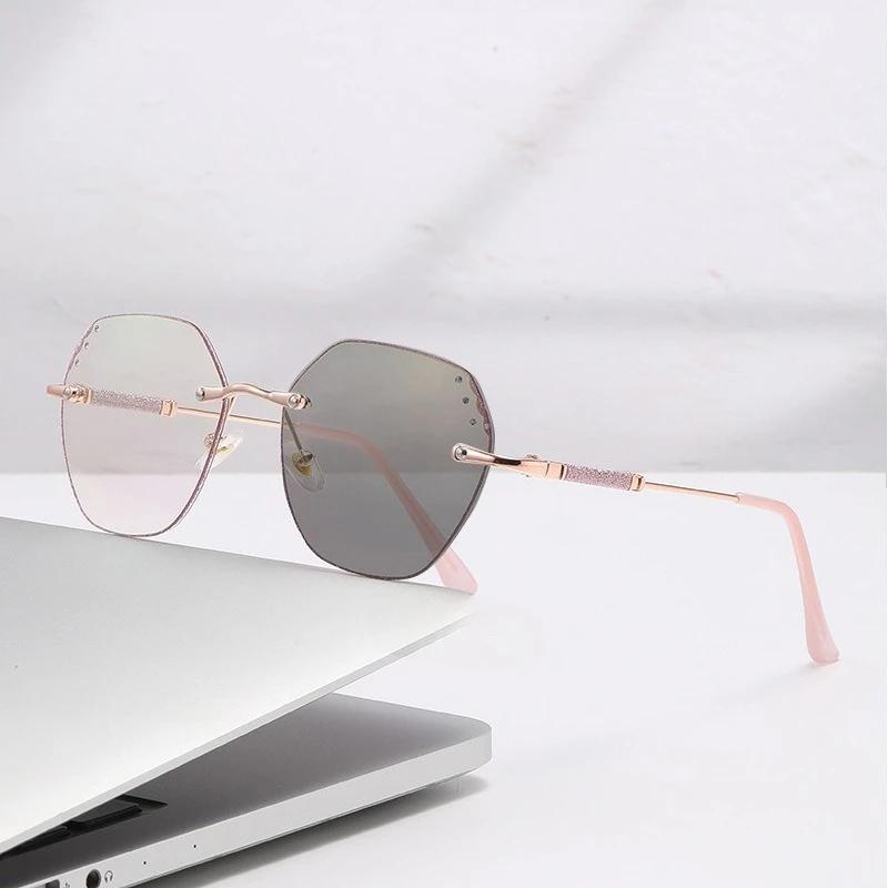 Polygonal Framed Myopia Glasses Light Sensitive Color Changing Rimless Diamond Cut Rim Premium Sense Anti-Blue Light Glasses