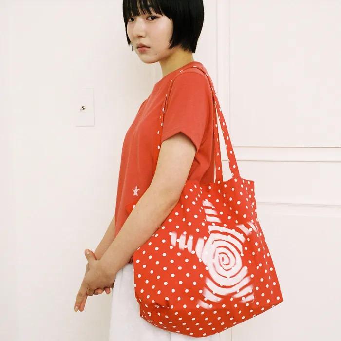 Twister Star Tote Bag - Dot Red