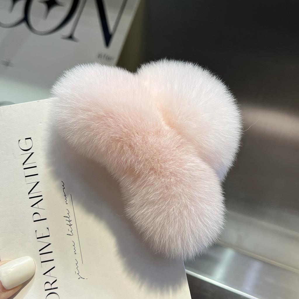 Real Rex Rabbit Hair Small Grab Clip Female Autumn and Winter Hairy Back Head Disc Claw Internet Celebrity Shark Clip Headgear Hairpin