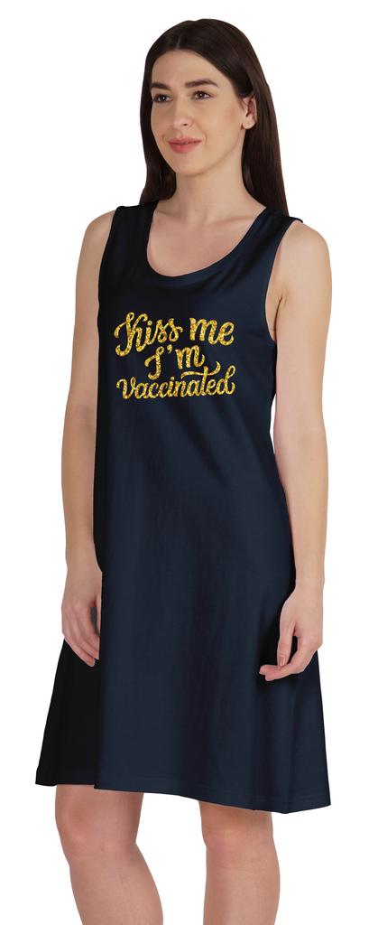 Inkmeso Kiss Me I  M Vaccinated T-shirt Funny Pro Vaccine Summer Scoop Neck