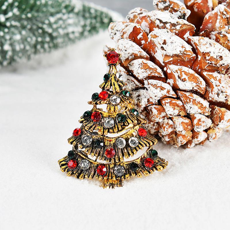 Fashionable Unique Christmas Tree Rhinestone Studded Breastpin Cartoon Ornament Brooches Christmas Gifts for Women Girls