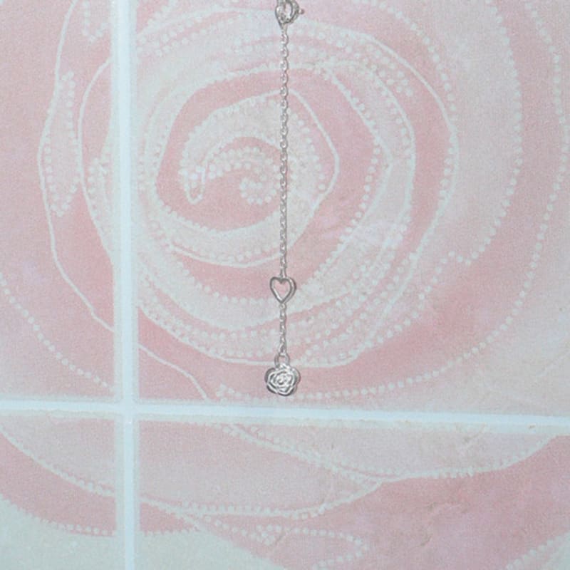 LOASI lovely rose. long heart chain necklace