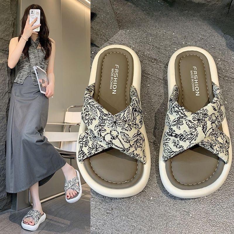 Women's Summer Thick-Soled Slippers: New Chinese Style, Sponge Cake Heel, White/Black