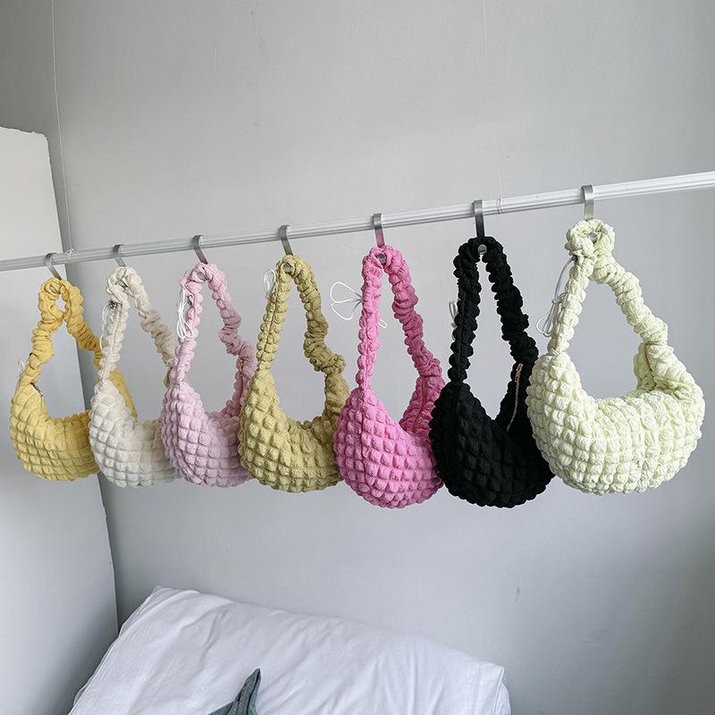 Today's Fashion Women's Bags, Niche Pleated Bags Women's Shoulder Underarm Bags, Portable Puff Bags