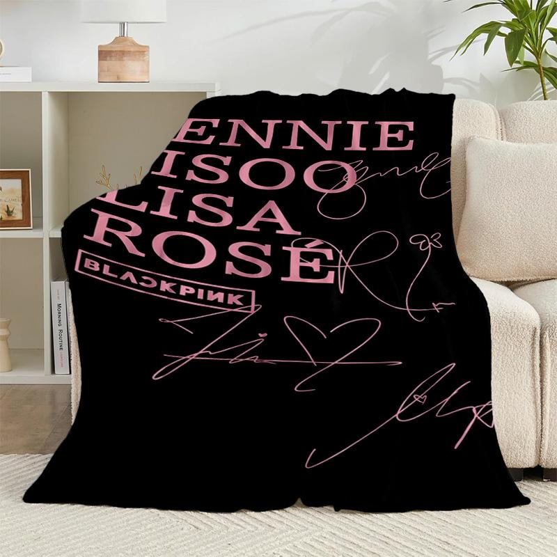 1PC Black And Pink Fashion Flannel Blanket Gift, Suitable for Both Men And Women, Soft Ideal for Beds And Sofa, Birthday Or Christmas Gift