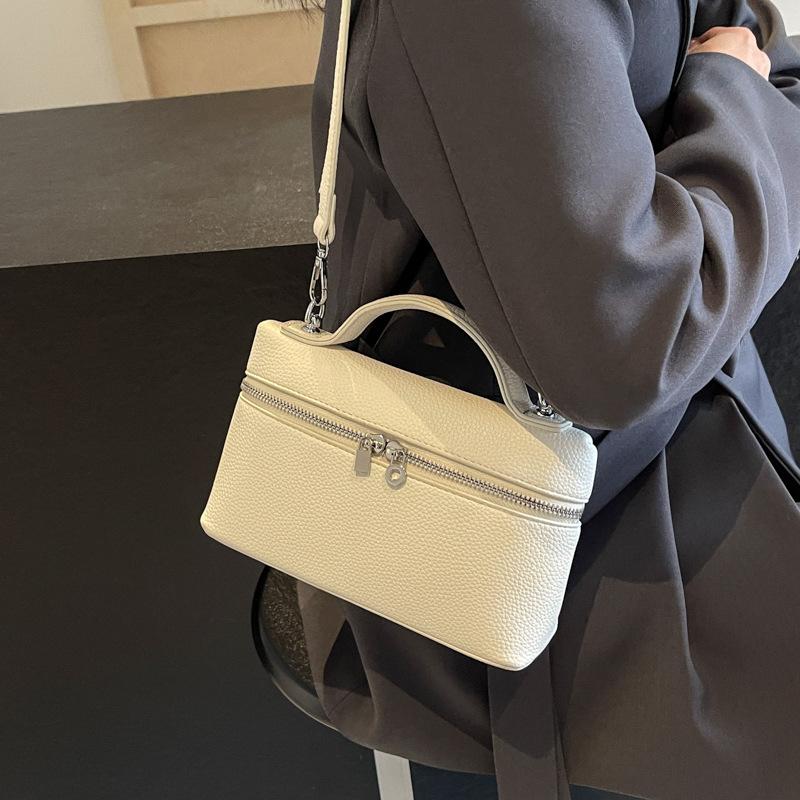 Fashionable Hand-held Small Square Bag, Women's New Style, Trendy, Simple, Stylish, High-end, Single Shoulder Crossbody Bag, Small and Compact