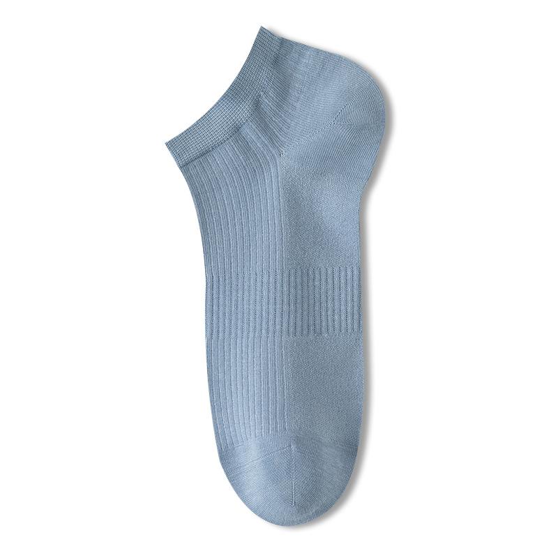 

Мужские летние тонкие антибактериальные и дезодорирующие короткие носки, влагоотводящие и дышащие бесшовные короткие носки, однотонные 1 pair синий