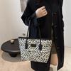 Print Luxurious Leopard Large Tote Bag For Women Trendy Street Handbag Style