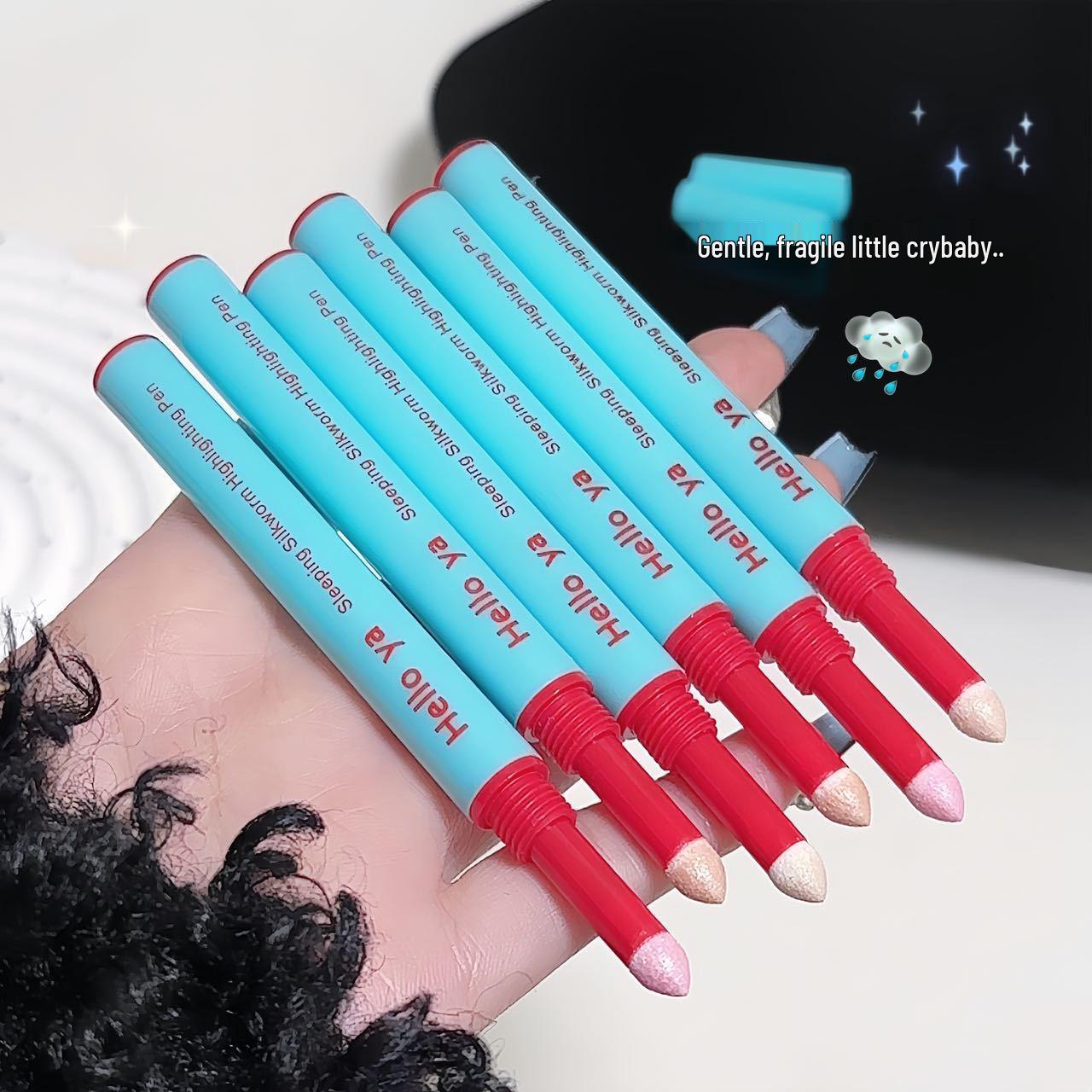 

Silkworm Duo Stick: Multi-use Highlighter & Eyelid Pen – Waterproof & Smudge-proof.