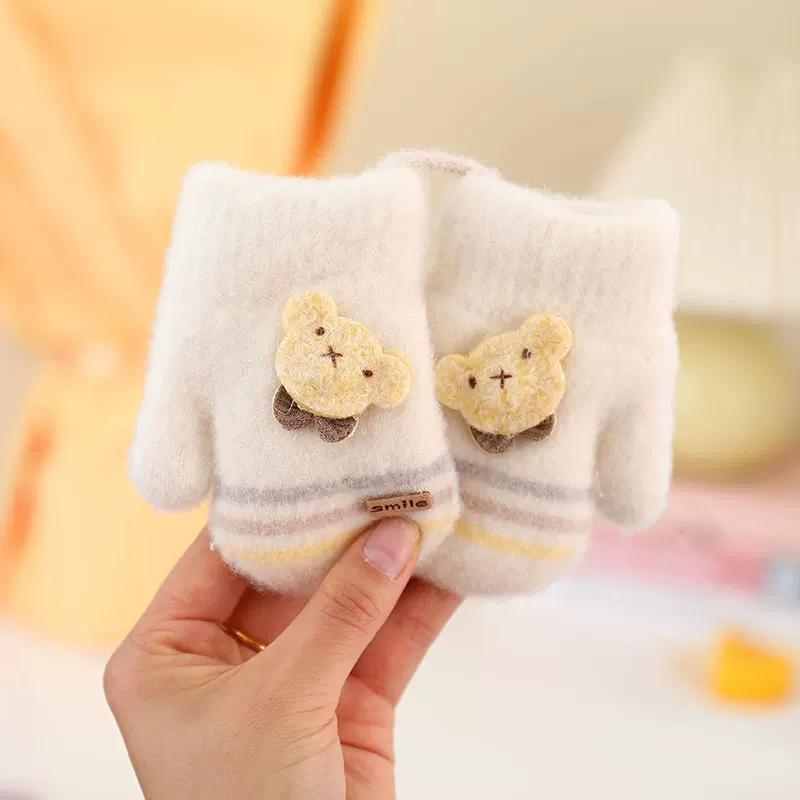 Baby Gloves for Autumn and Winter, Thickened and Fleece-Lined for Warmth, Suitable for Toddlers, Boys and Girls, Cute Dinosaur Design, Mittens