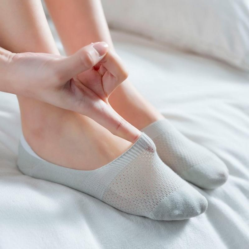 Women's Invisible Cotton Boat Socks Mesh Breathable Ankle Low Cut Silicone Non-Slip Socks