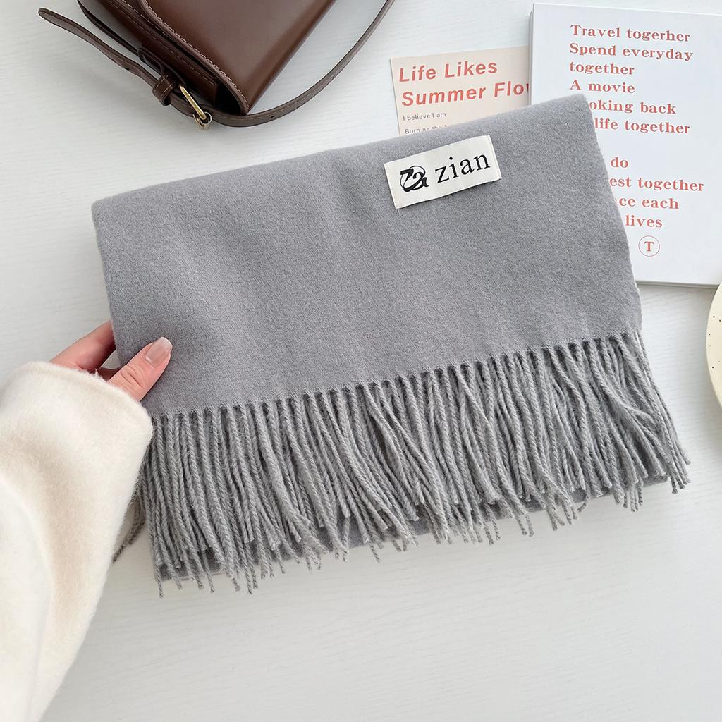 New casual versatile simple solid color warm scarf gentle Japanese and Korean version fashion atmosphere fringed shawl