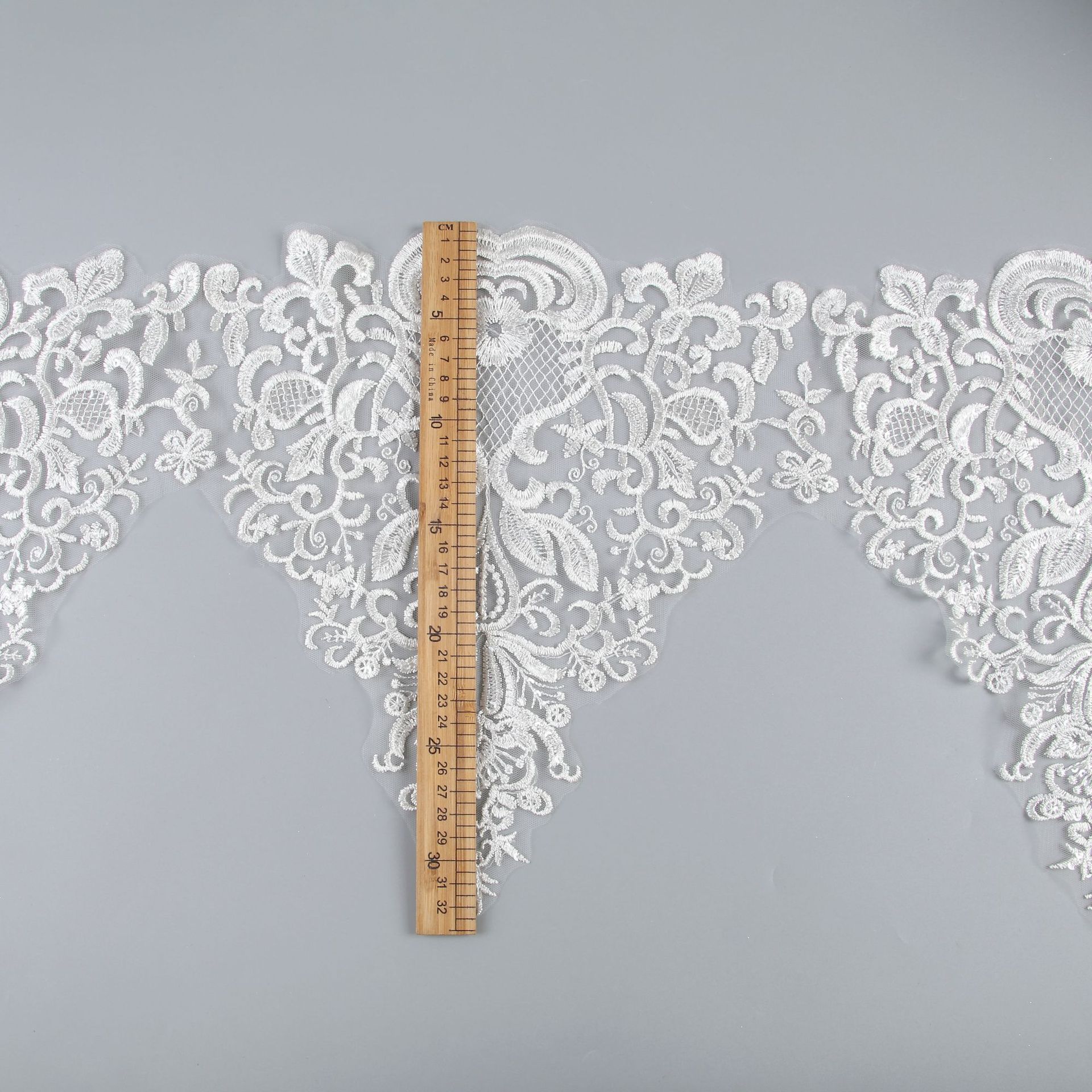 

Ширина 32 см Звездное кружево Прозрачный лист Кружевная ткань Аксессуары для одежды Косточковое кружево Полная ширина white/transparent sheet/width 32CM