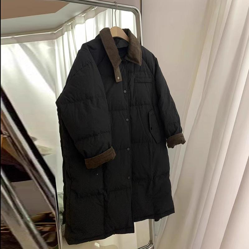 

Білий качиний пух контрастних кольорів довгий пуховик жіночий 2025 зимова мода іноземний стиль вельветовий лацкан куртка до коліна тренд one size fits all чорний