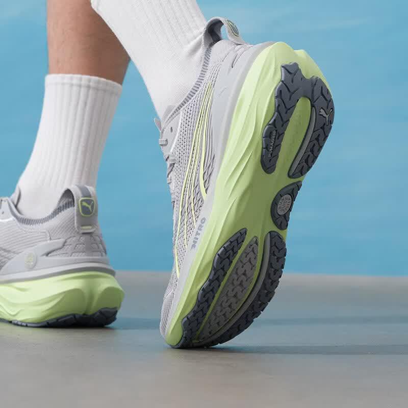 Puma Men's All-Season Running Shoes 310109-21
