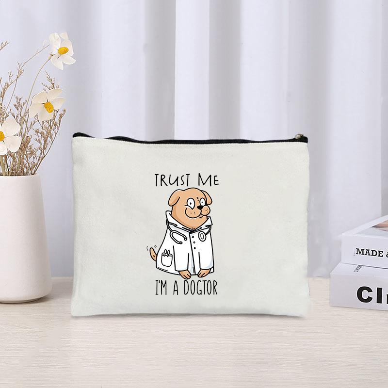Trust Me I'm A Dogtor Pattern Cosmetic Case Funny Gift Idea for Dog Lover Makeup Bag Humor Dog Doctor Toiletry Pouch Wallet