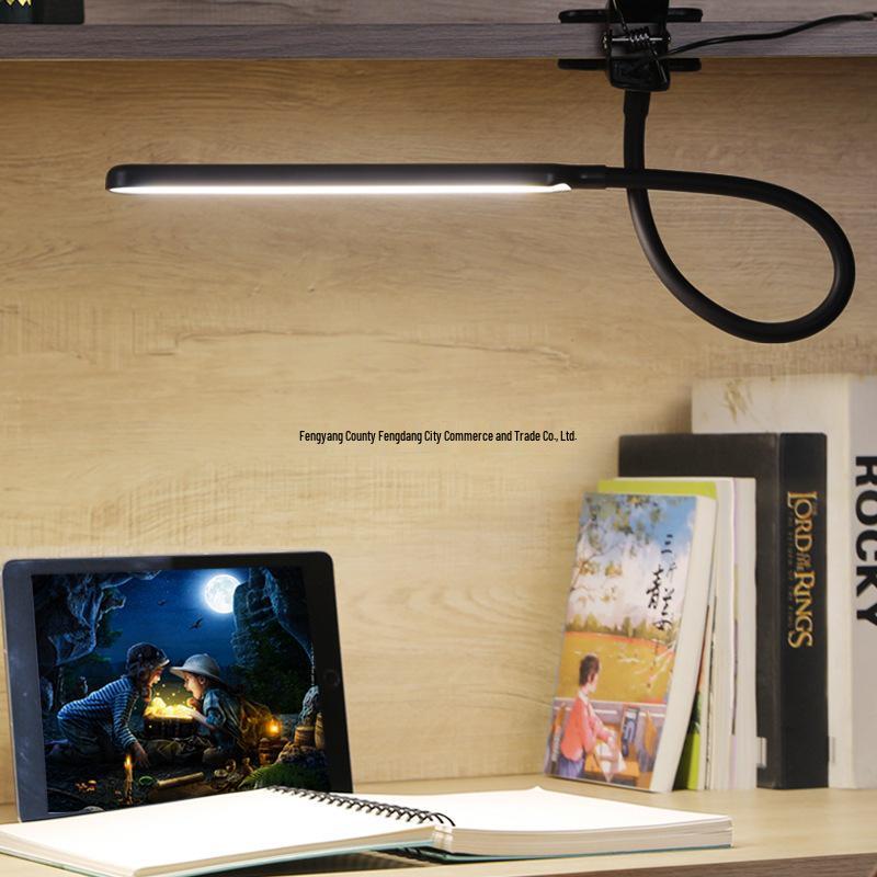 LED Clip-On Desk Lamp, Eye Protection, USB Plug-in, Student Reading/Writing Lamp