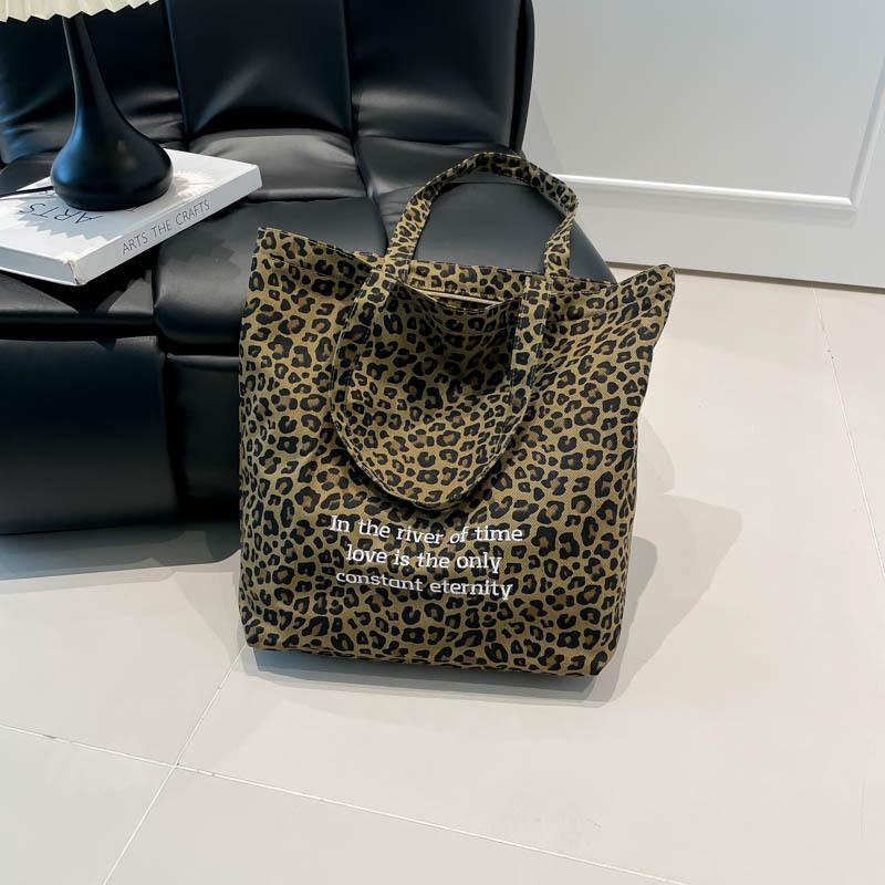 

Autumn and winter large-capacity leopard print bag Korean canvas shopping bag retro ins casual lazy wind shoulder tote зелений