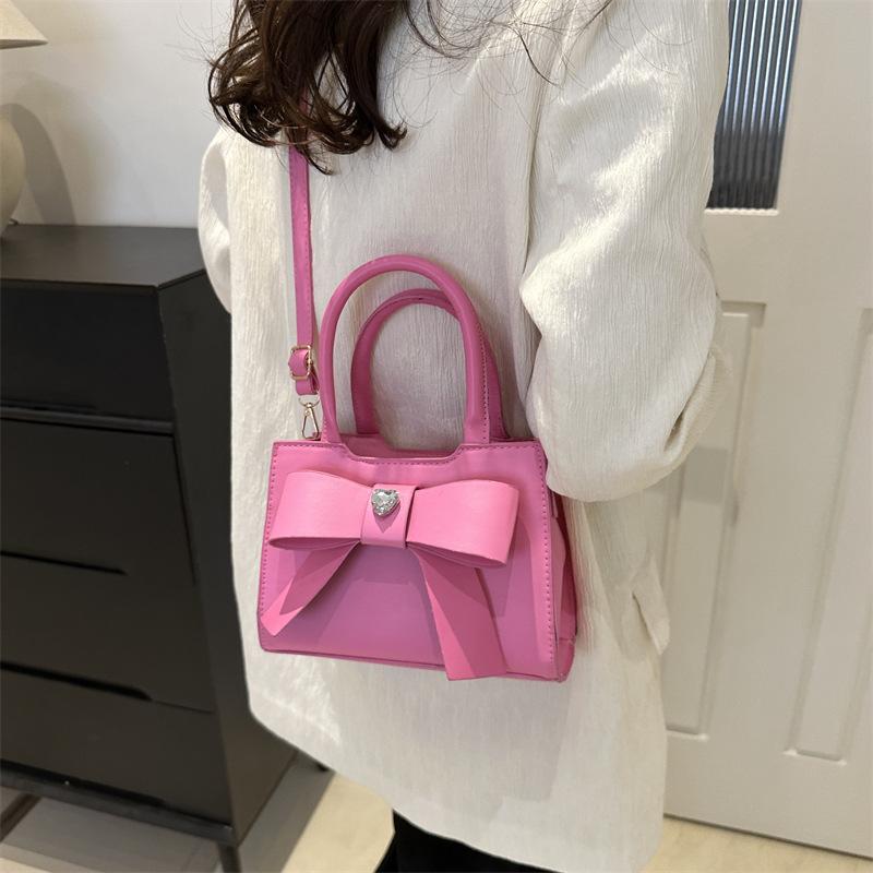 Retro Fashionable Handbag Bag Women's New Spring Texture Niche Crossbody Bag Korean Handbag Bag Women