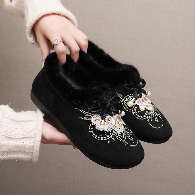 

Зима 2025 новые старые пекинские тканевые туфли бархатные китайские туфли-ципао домашний комфорт вышитые туфли для мамы повседневные туфли 37