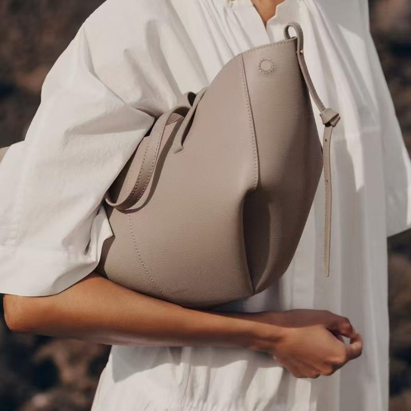 Esta bolsa de ala portátil para hombro axila bolsa tote de gran capacidad para mujer versátil 100