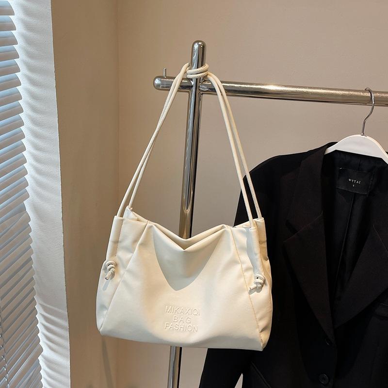 Premium commuter large-capacity bag women's new versatile shoulder bag summer portable tote bag