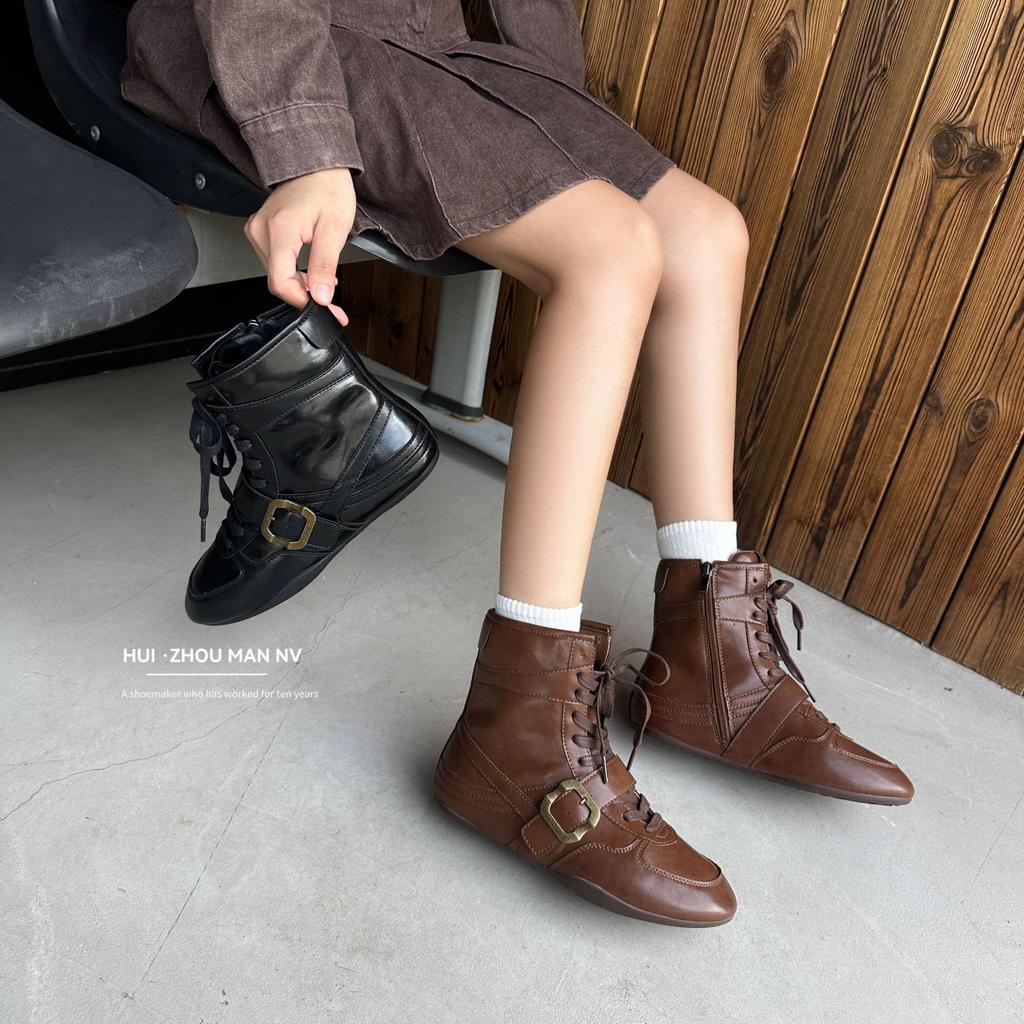 Retro belt buckle flat-bottomed German training Martin boots women's 2025 autumn and winter new versatile casual sports style boxing short boots