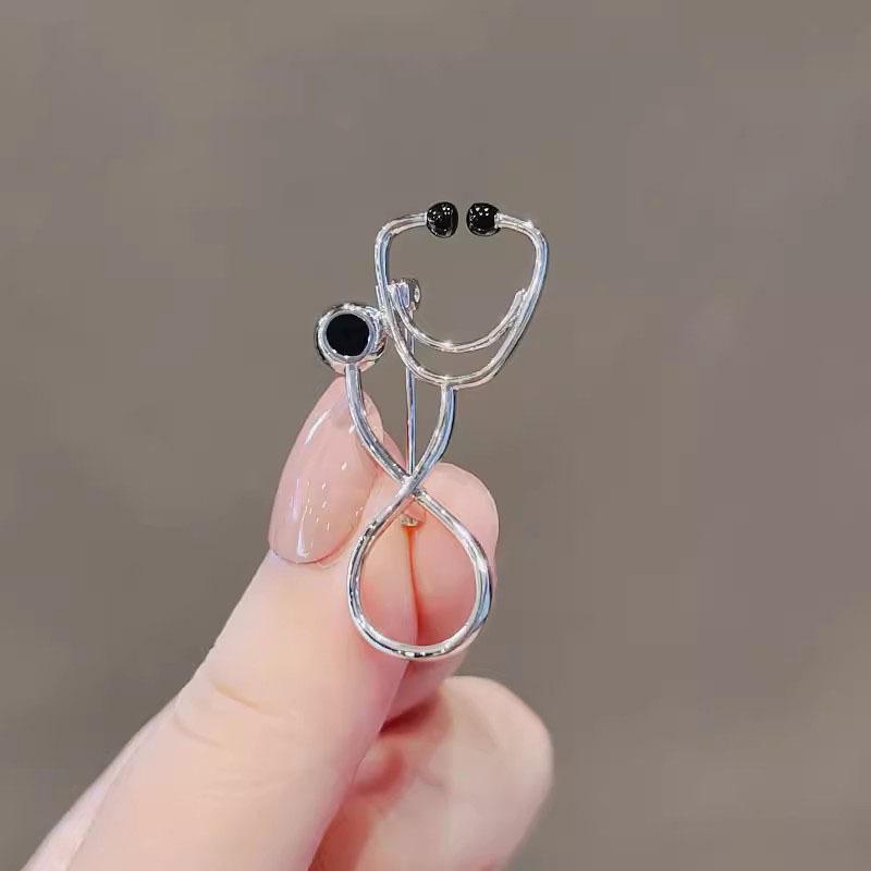 

Japanese creative metal stethoscope brooch tide niche pin doctor collar pin badge with accessories