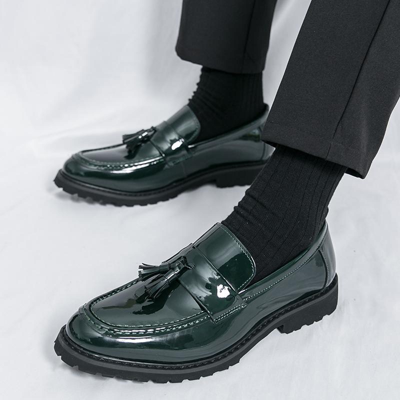 Scarpe Formale da Uomo in Pelle Stile Classico Mocassini Slip-On Punta Tonda Traspiranti Antiscivolo Scarpe da Lavoro Vestito Matrimonio Ufficio Casual