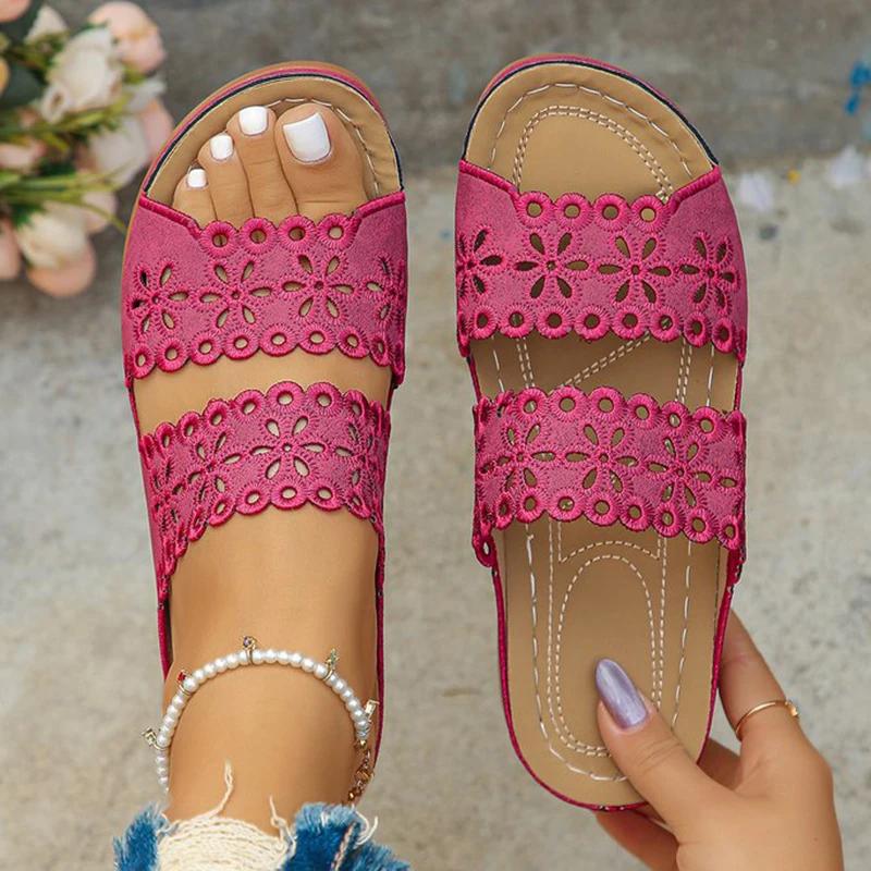 Fashion Hollow Out Flower Wedge Sandals for Women Summer 2025 Comfortable Non Slip Beach Shoes Woman Lightweight White Platform Slippers