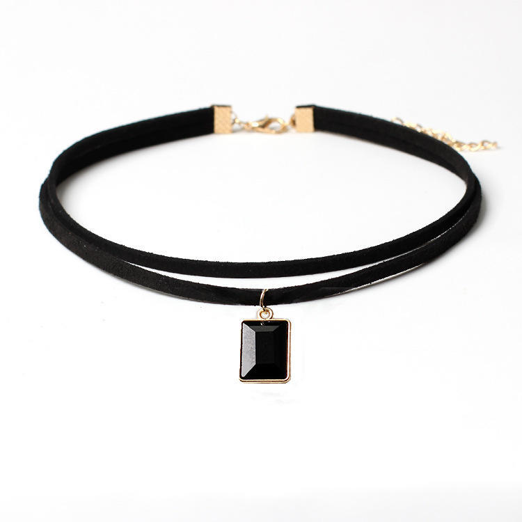 Personality Design Punk Style Black Lace Choker Necklace for Women Charm Geometric Square Pendant Goth Jewelry Accessory Gift