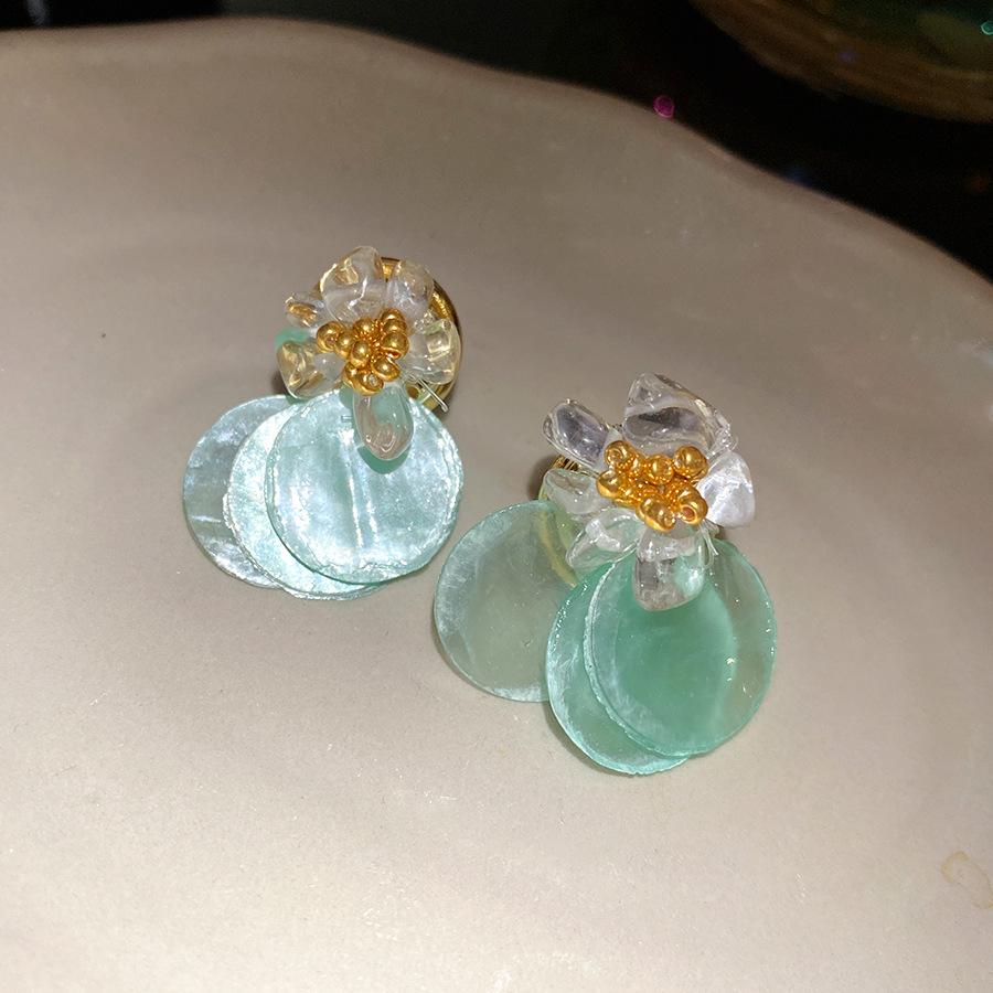 

Summer Silver Needle Gravel Shell Round Earrings Niche Premium Earrings Holiday Wind Sweet Small Fresh Earrings Women