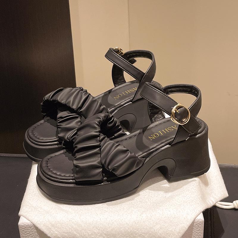 Platform sandals women wear 2025 summer new wedge heel fashion shoes Internet celebrity word with fairy beach shoes