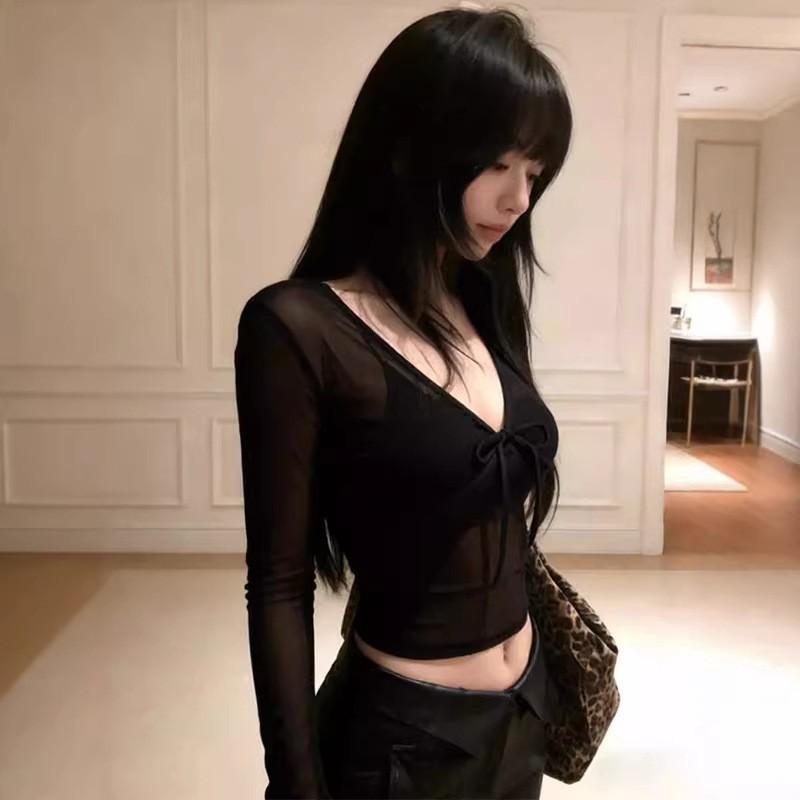 Black Sexy V-neck Long-sleeved Lace Bottoming Shirt Women's Spring New Spice Girl Slim-fitting and Thin Short Micro-transparent Top