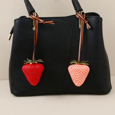 New Creative Simulation Big Strawberry Bag Pendant Personalized Three-dimensional Resin Cute Keychain Bag Accessories Pendant
