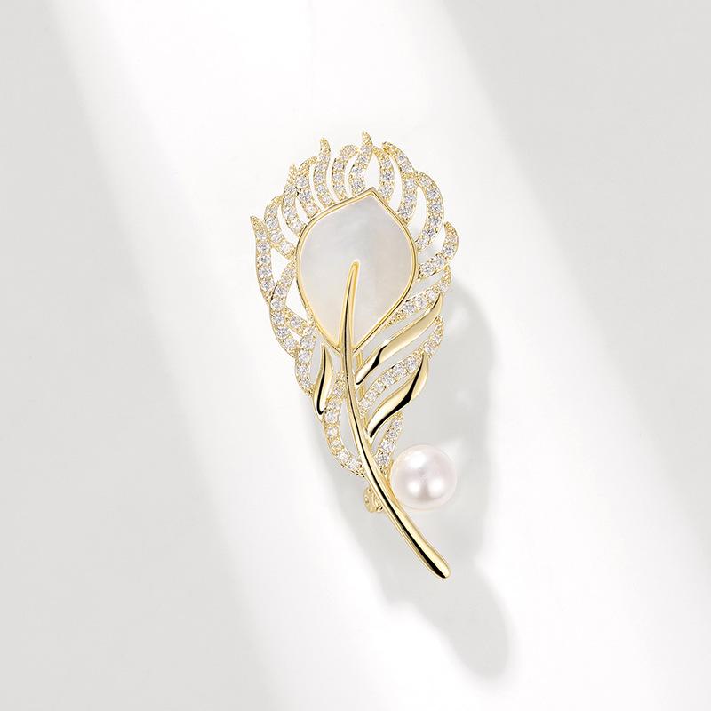 Elegant Feather Brooch with Micro-inlaid Zirconia - Bo Xin Yun Fashion Accessories