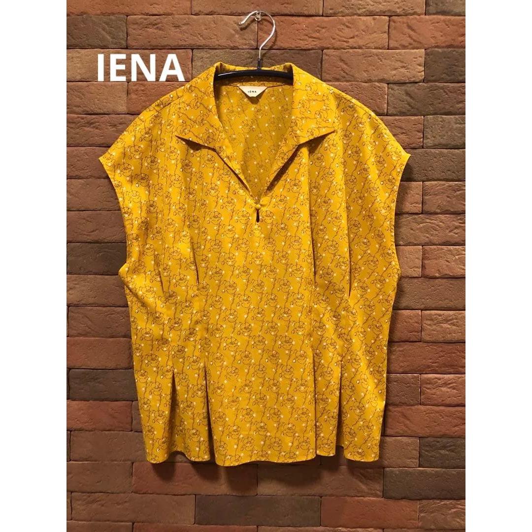IENA Retro Design Flower Tuck Blouse Floral Pattern Made in Japan Free Size